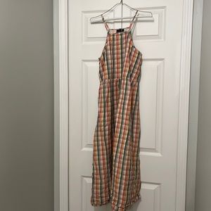 GAP plaid midi dress 🕊️